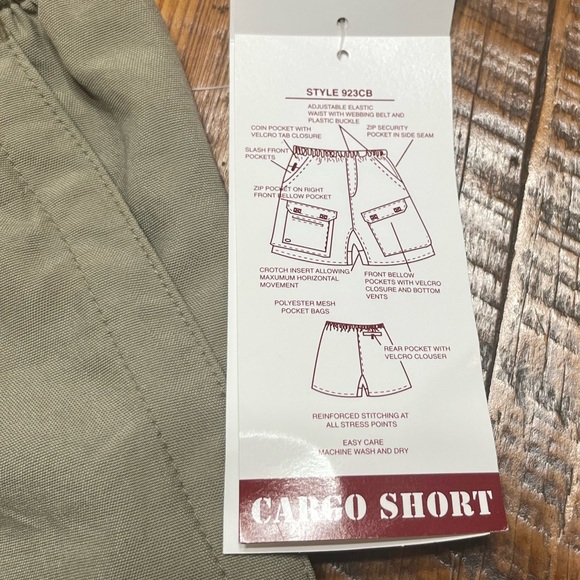 NWT Outersport Cargo Shorts, Size XL - Picture 9 of 12
